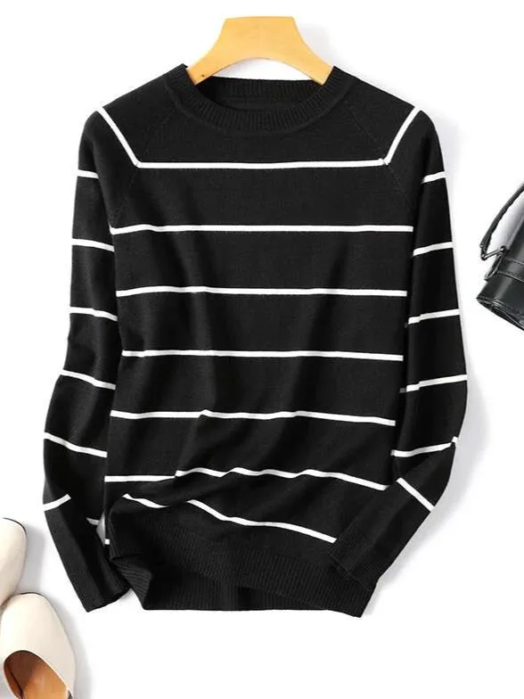 Women's Stylish Striped Knitted Pullover Sweater with Round Neck | Ideal for Autumn/Winter